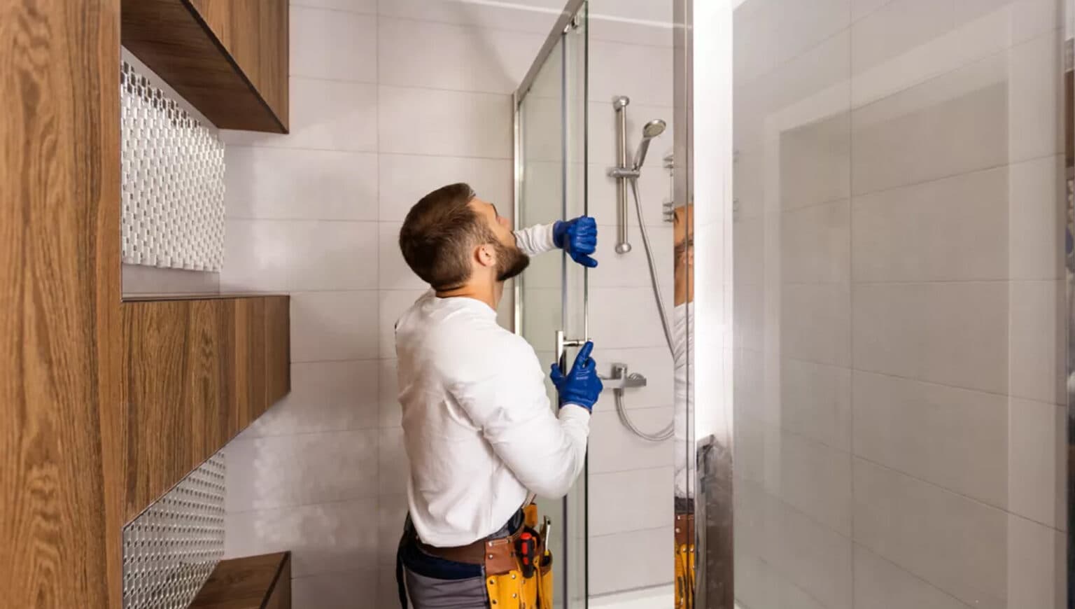 Everything You Need To Know About Bath Shower Screens 