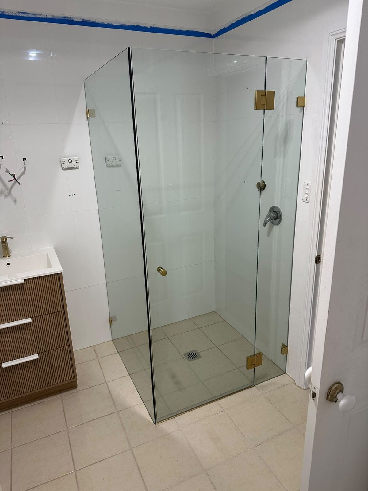 Shower Screens & Splashbacks in Rouse Hill