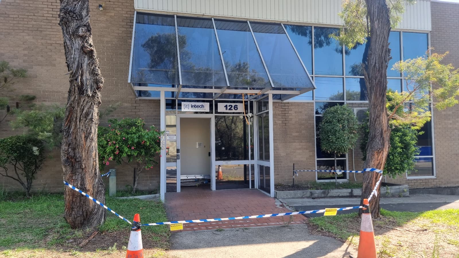 Custom glass awnings combine strength, functionality, and modern design for entrances, patios, and storefronts.