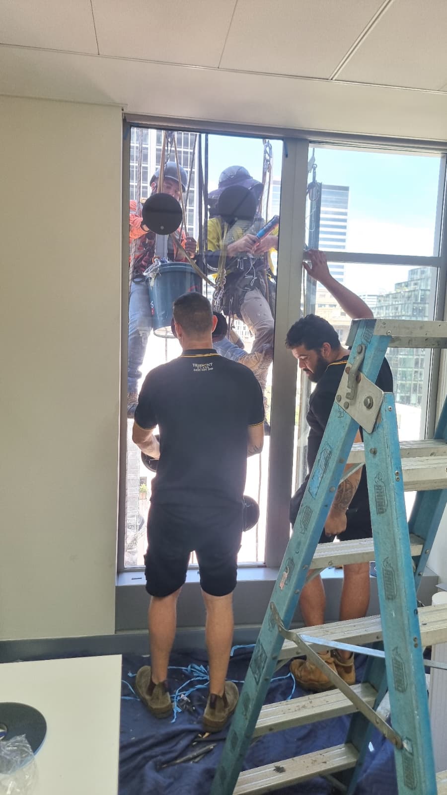home glass window installation