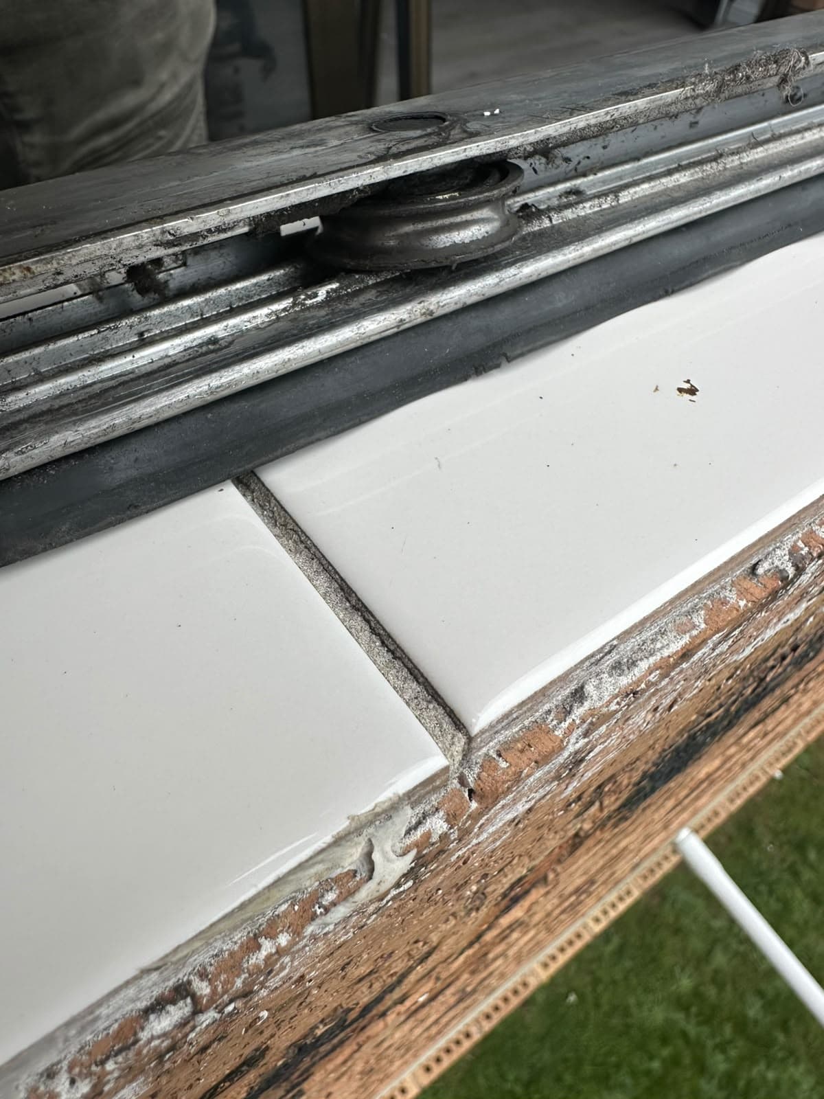 Sliding door
