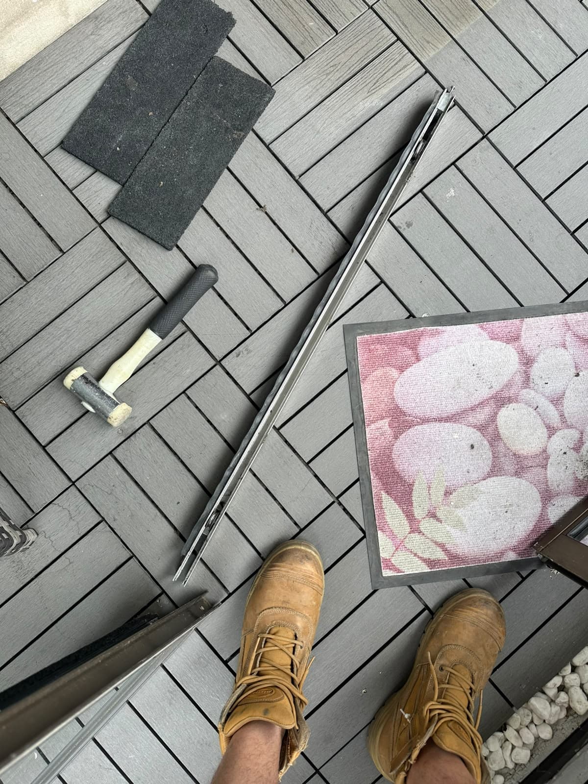 Sliding door