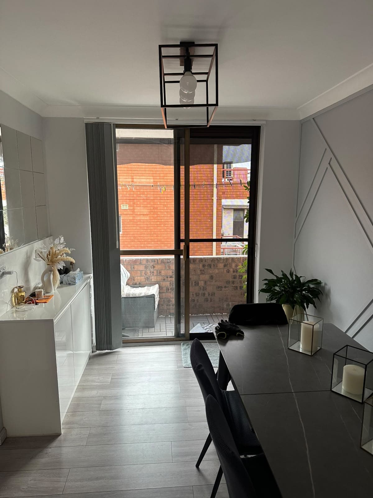 Sliding door